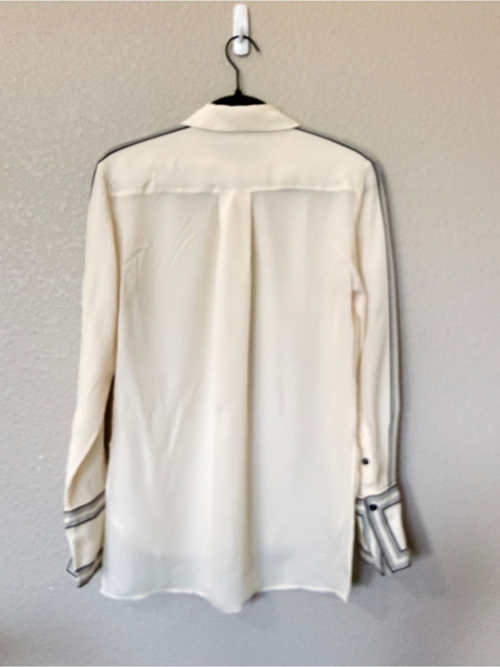 Reiss Bailey Side Striped Blouse Button Down Long Sleeve Cream Size 2 - Picture 10 of 15